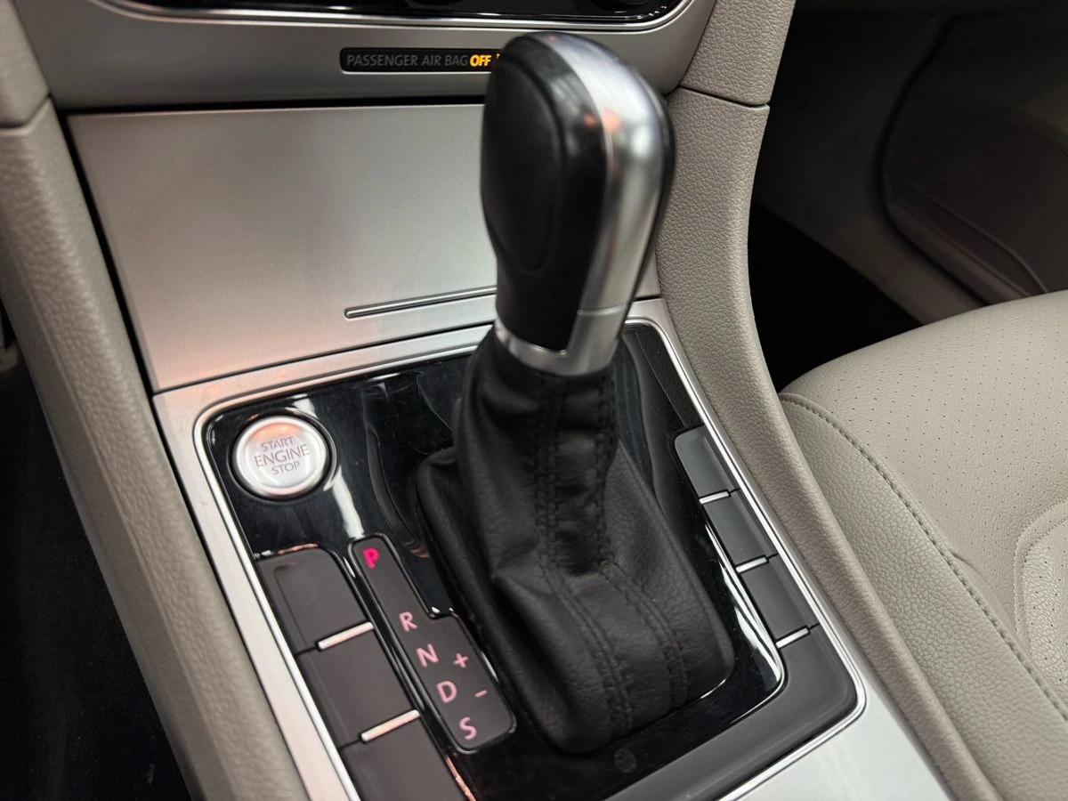 Volkswagen , 2018г., передний привод, автомат