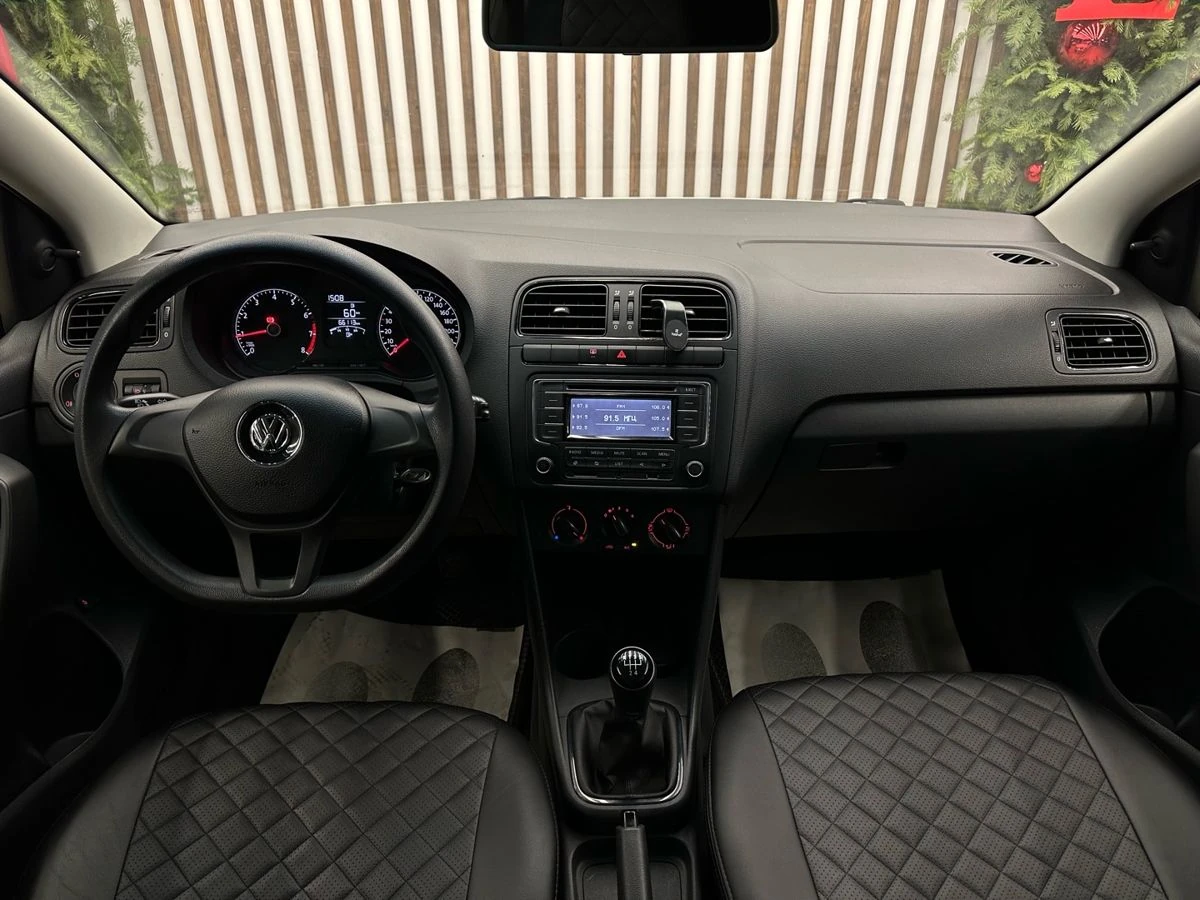 Volkswagen Polo, 2019г, передний привод, механика