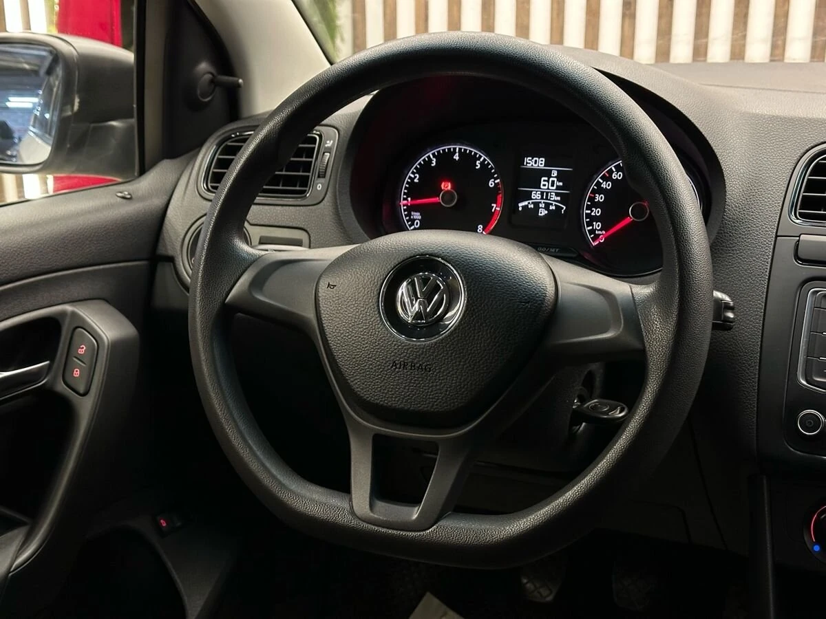 Volkswagen Polo, 2019г, передний привод, механика