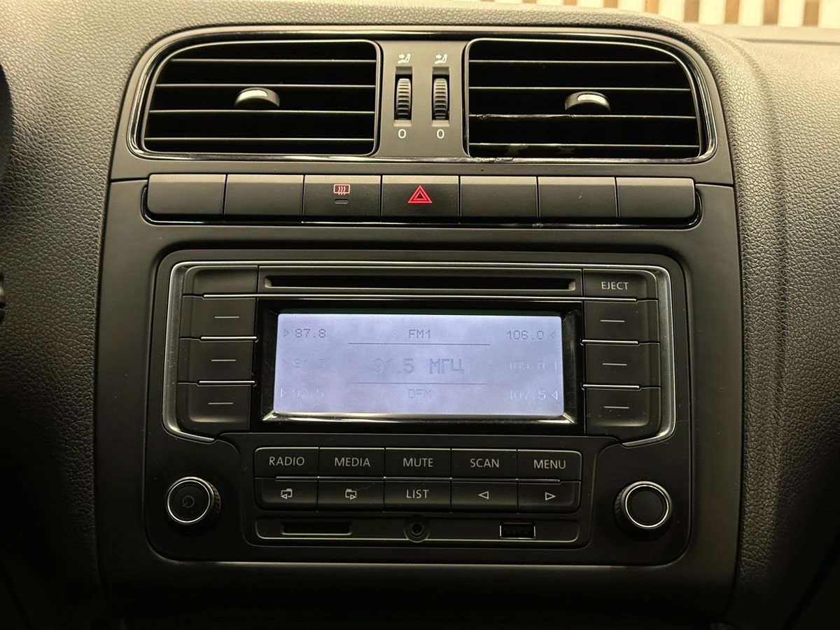 Volkswagen Polo, 2019г, передний привод, механика