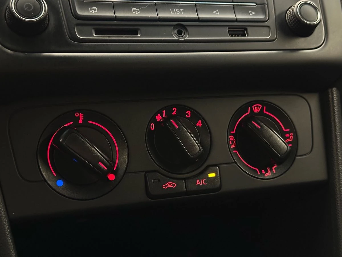 Volkswagen Polo, 2019г, передний привод, механика