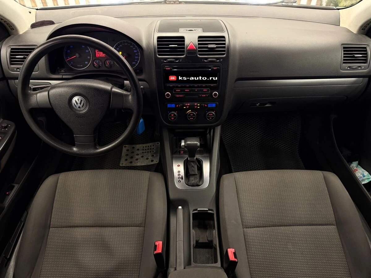 Volkswagen Jetta, 2008г, передний привод, автомат