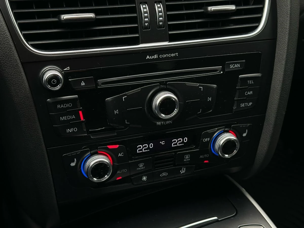 Audi A4, 2012г, передний привод, вариатор