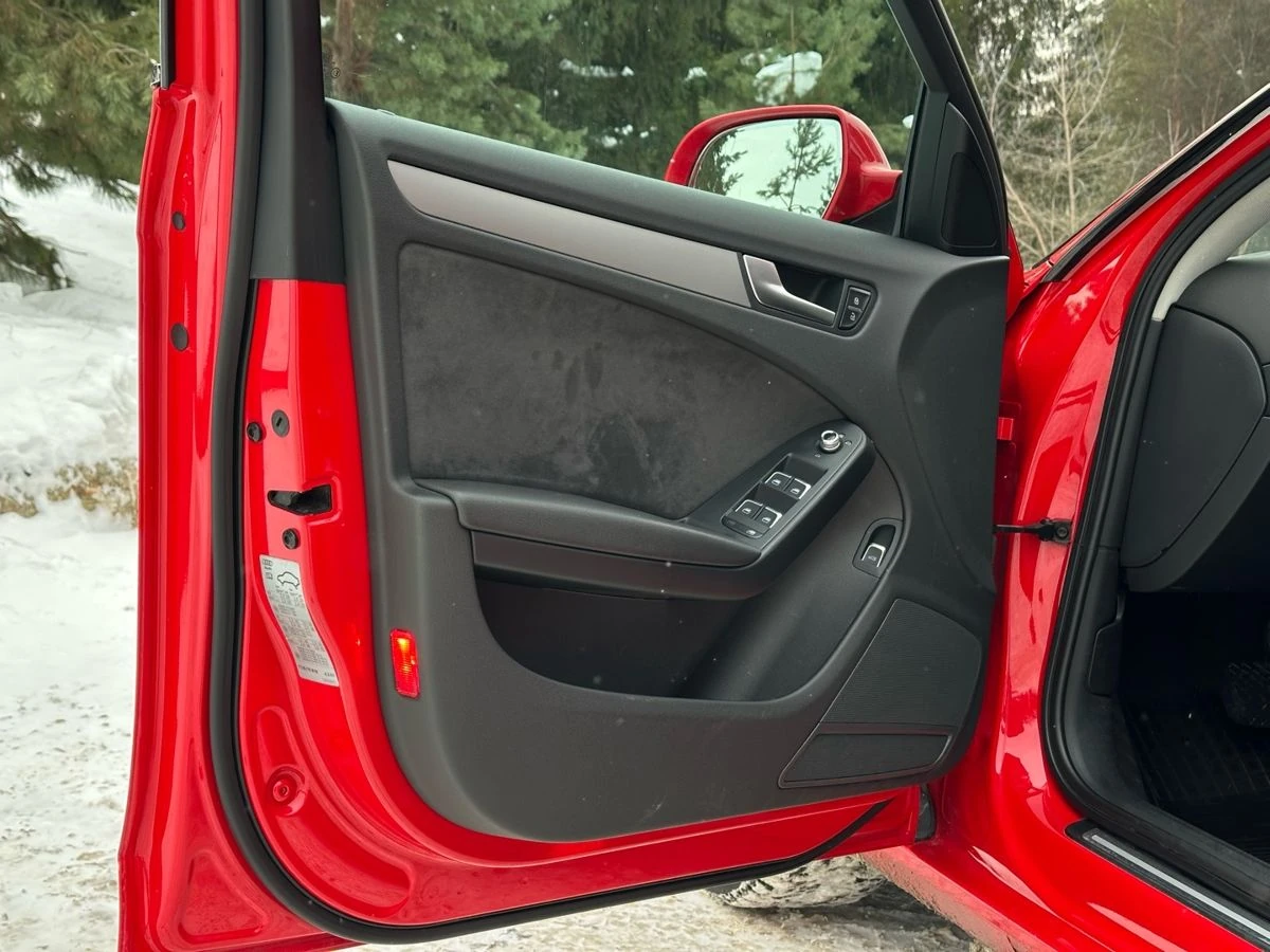 Audi A4, 2012г, передний привод, вариатор