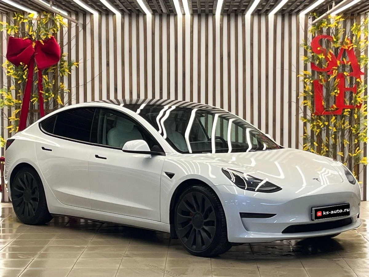 Tesla Model 3, 2021г., полный привод, автомат