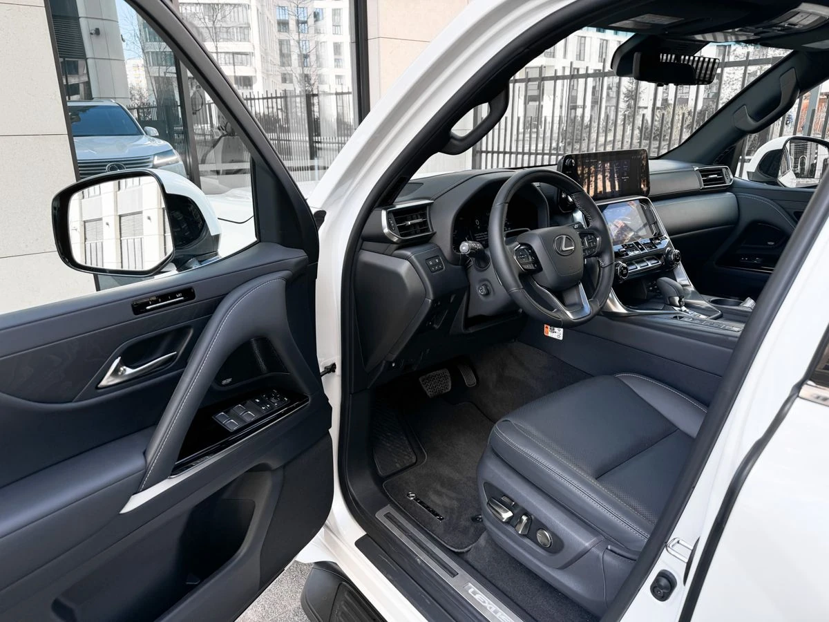 Lexus LX, 2025г, полный привод, автомат