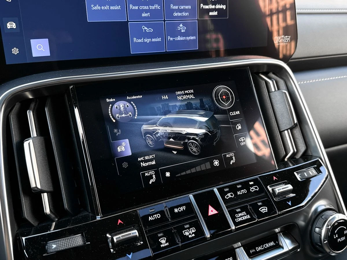 Lexus LX, 2025г, полный привод, автомат