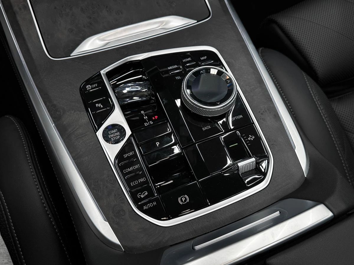 BMW X7, 2022г, полный привод, автомат