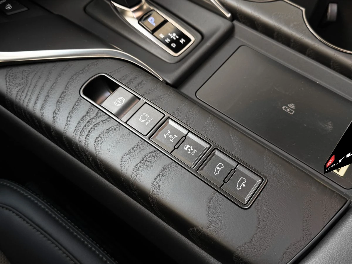 Lexus LX, 2025г, полный привод, автомат