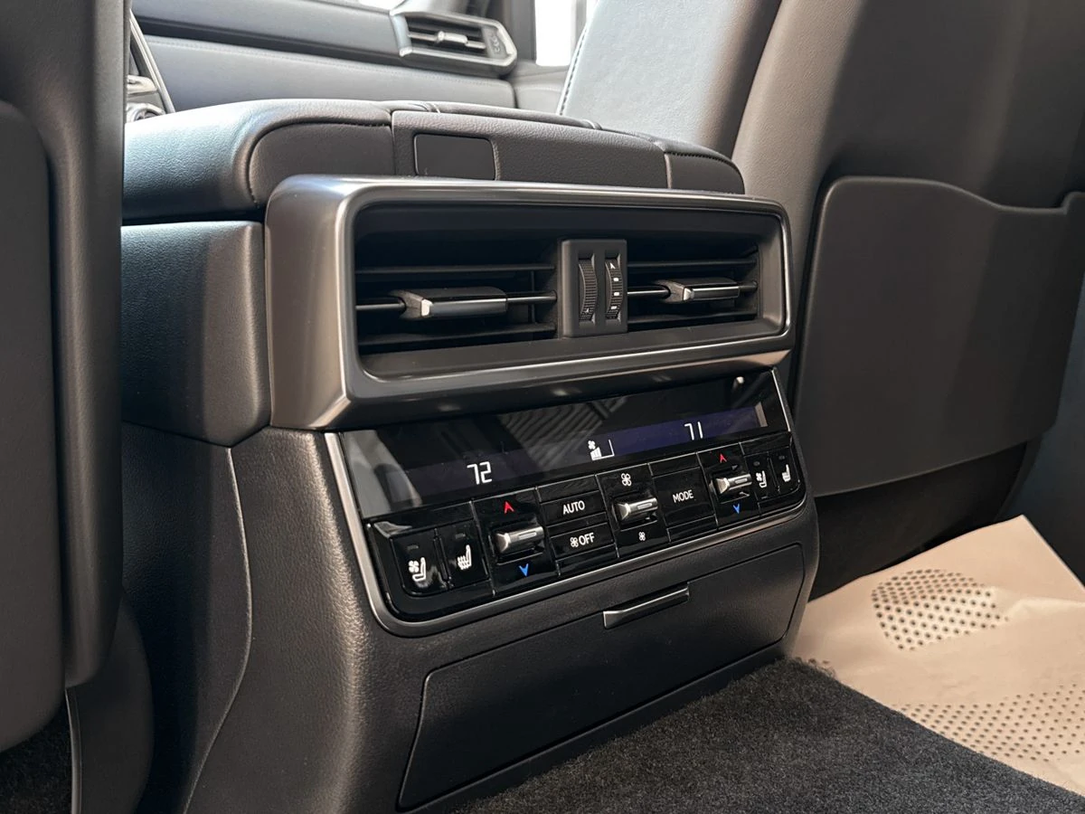 Lexus LX, 2025г, полный привод, автомат