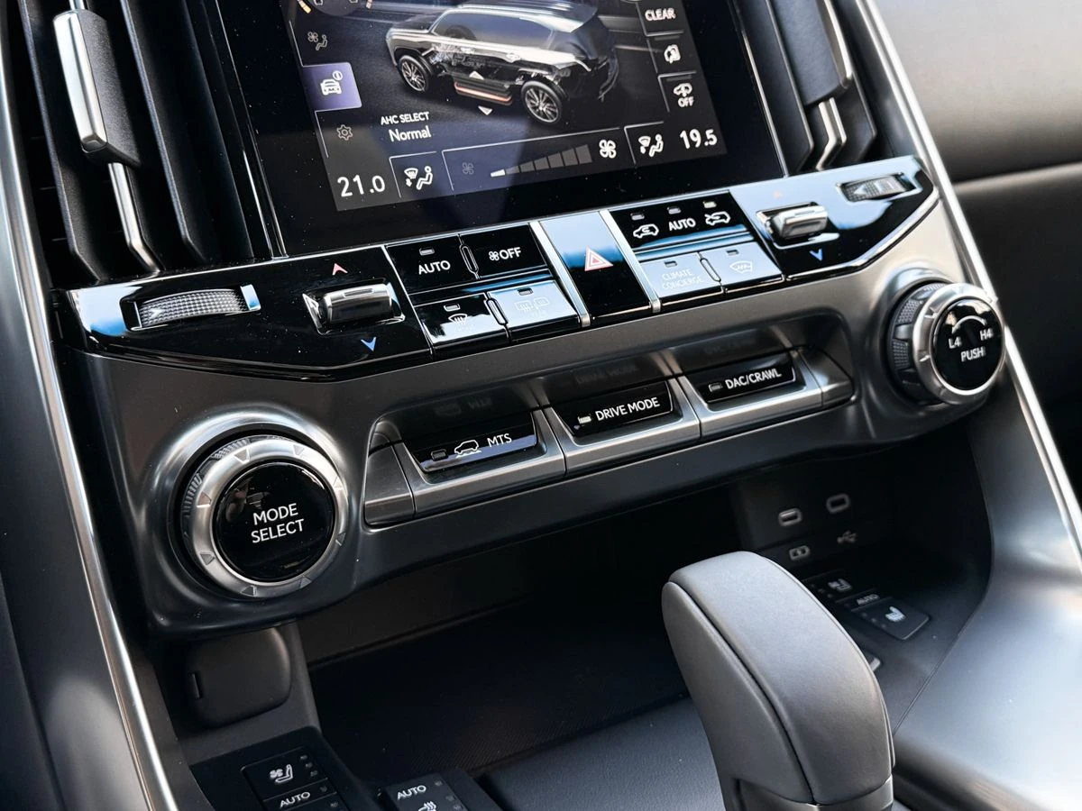 Lexus LX, 2025г, полный привод, автомат