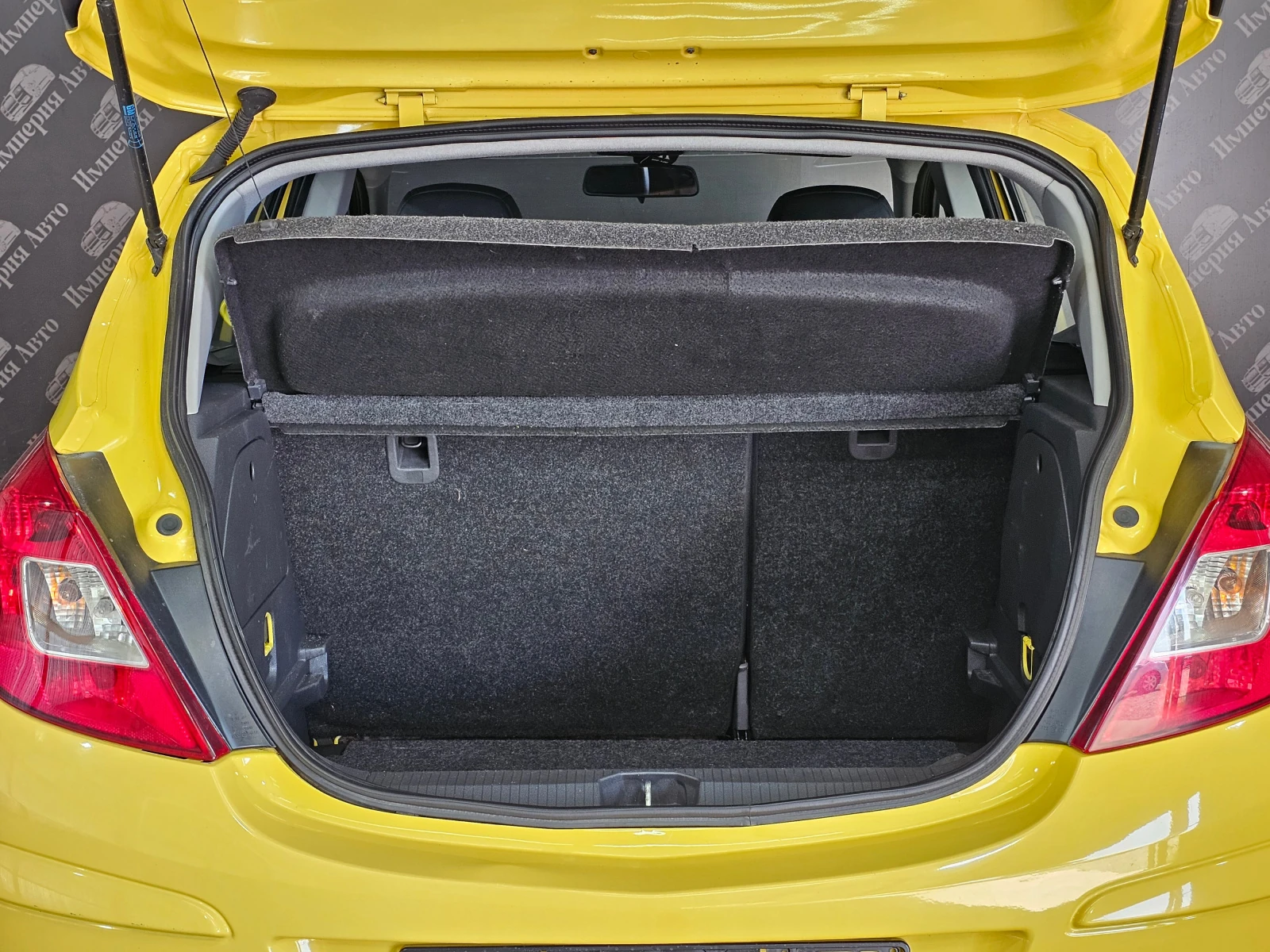 Opel Corsa, 2008г, передний привод, автомат