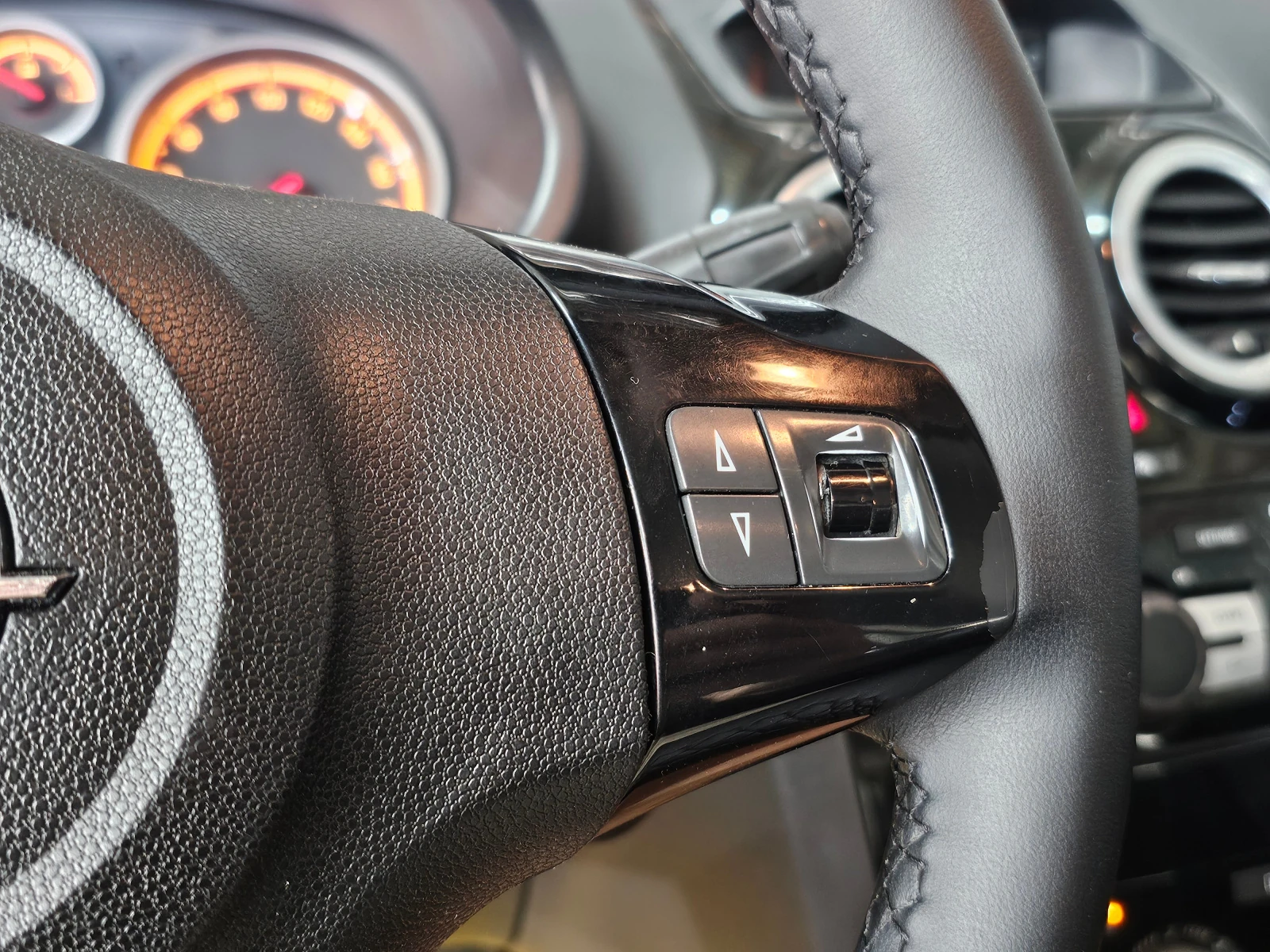 Opel Corsa, 2008г, передний привод, автомат