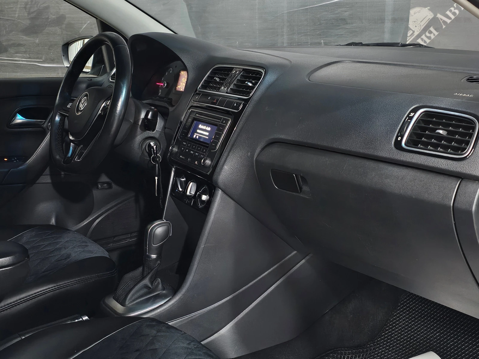 Volkswagen Polo, 2017г, передний привод, автомат