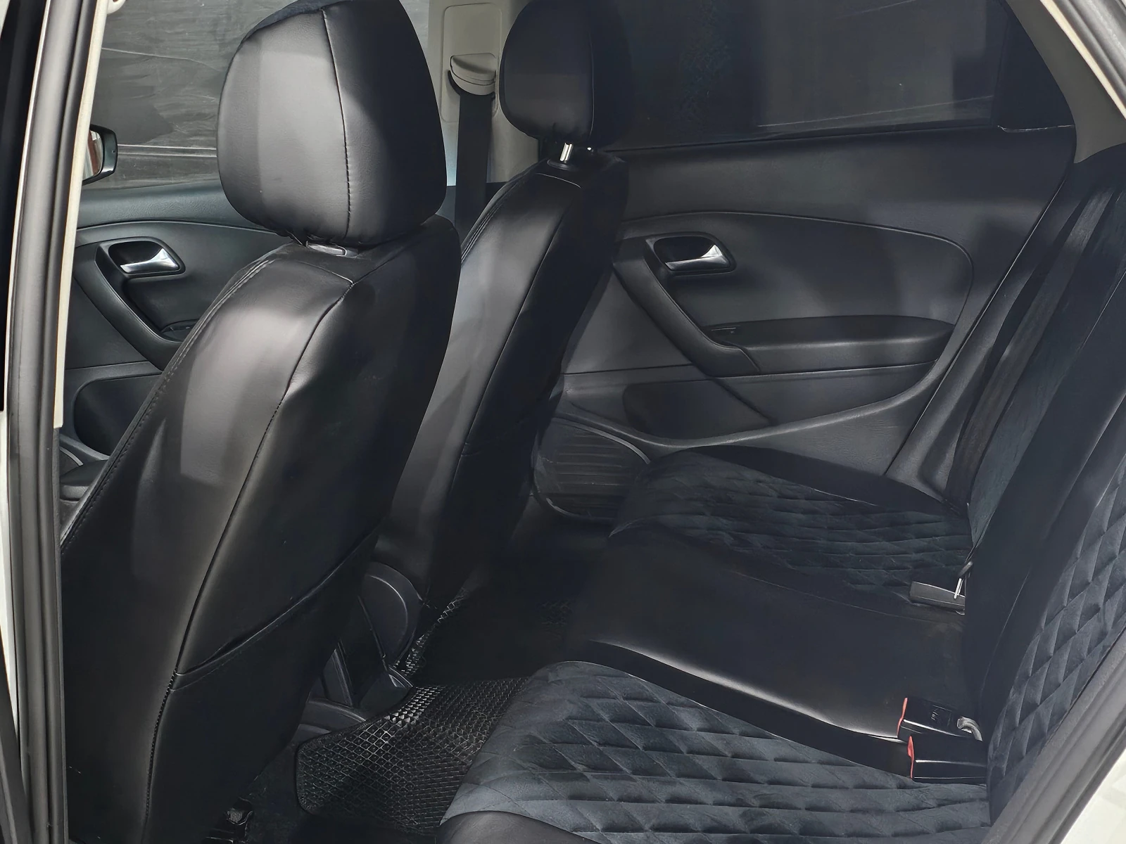 Volkswagen Polo, 2017г, передний привод, автомат