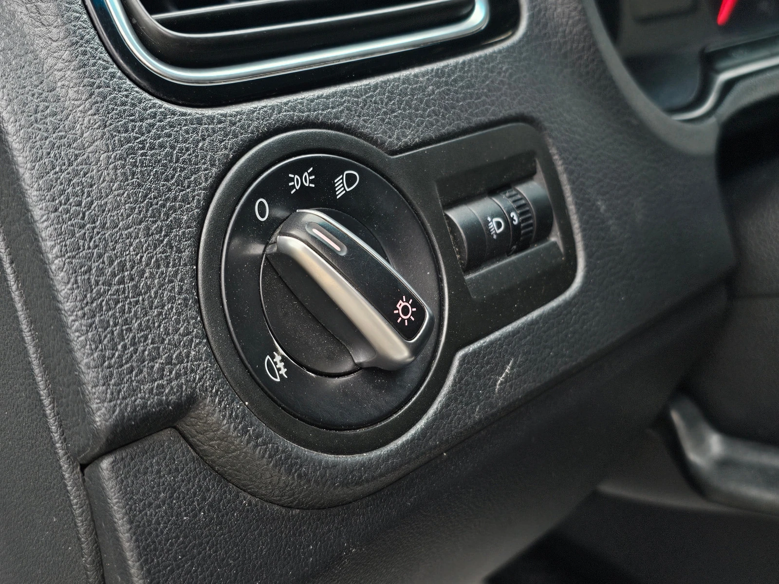 Volkswagen Polo, 2017г, передний привод, автомат