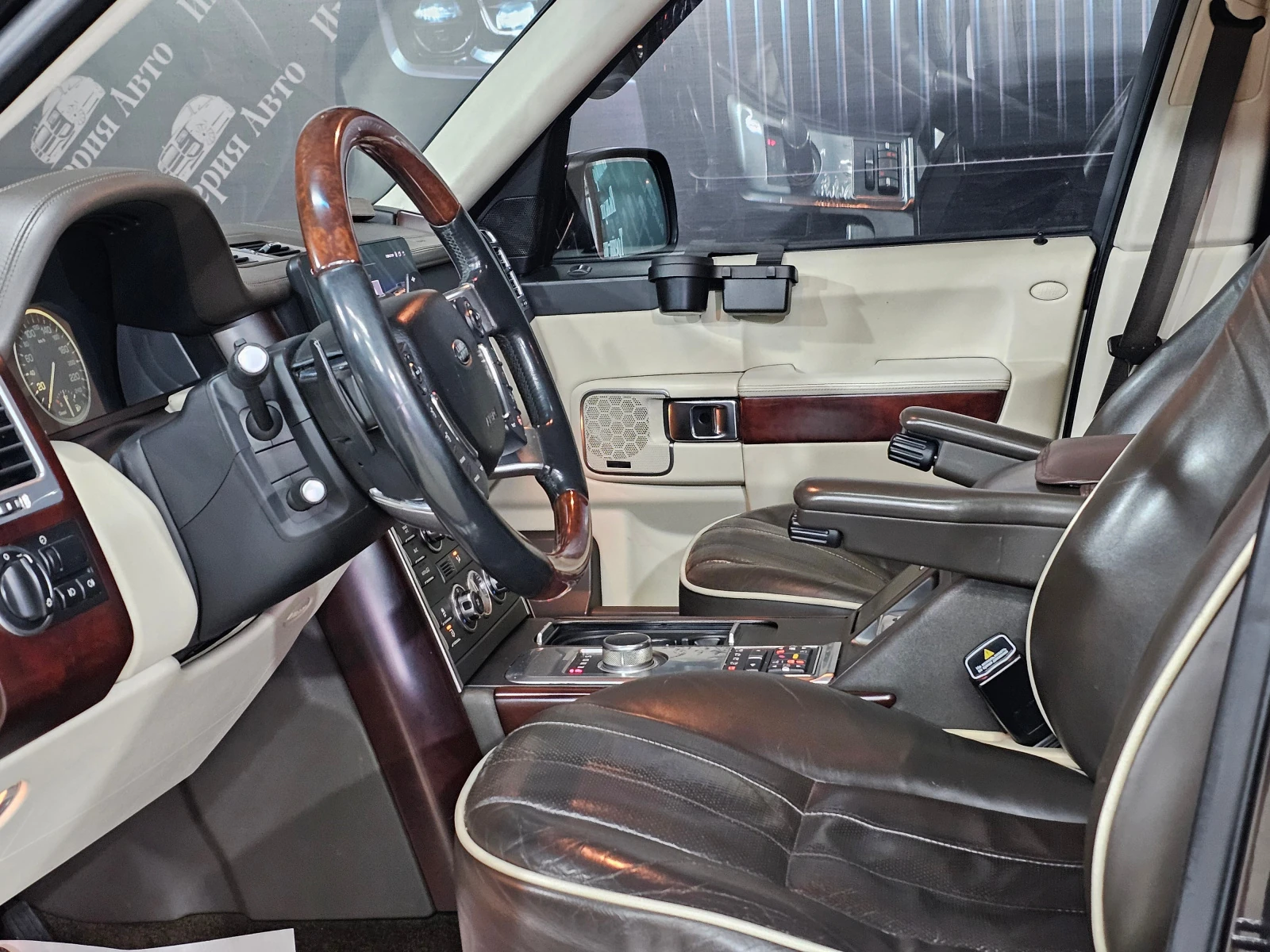 Land Rover Range Rover, 2011г, полный привод, автомат