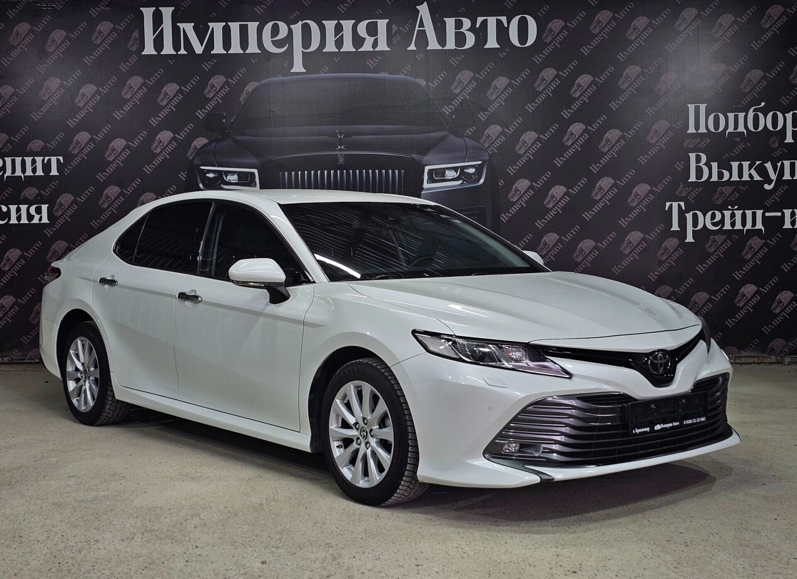 Toyota Camry, 2020г., передний привод, автомат