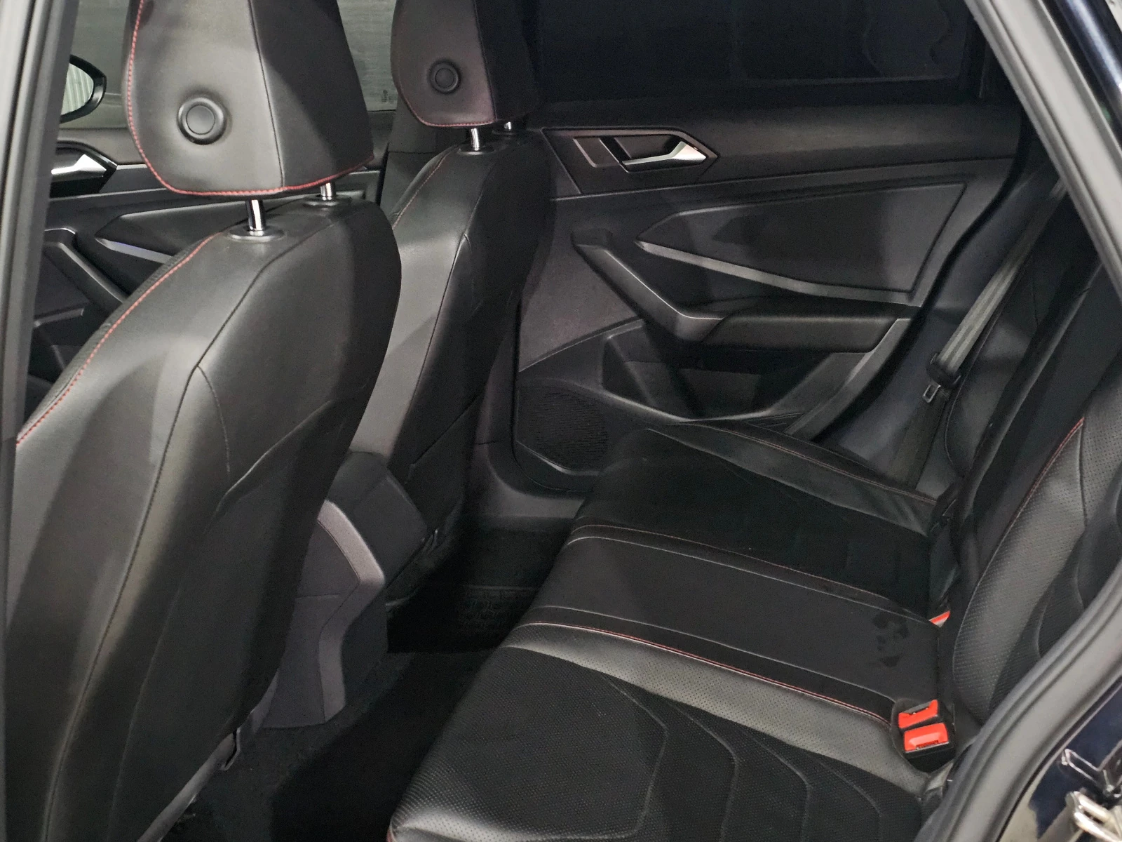 Volkswagen Jetta, 2019г, передний привод, робот