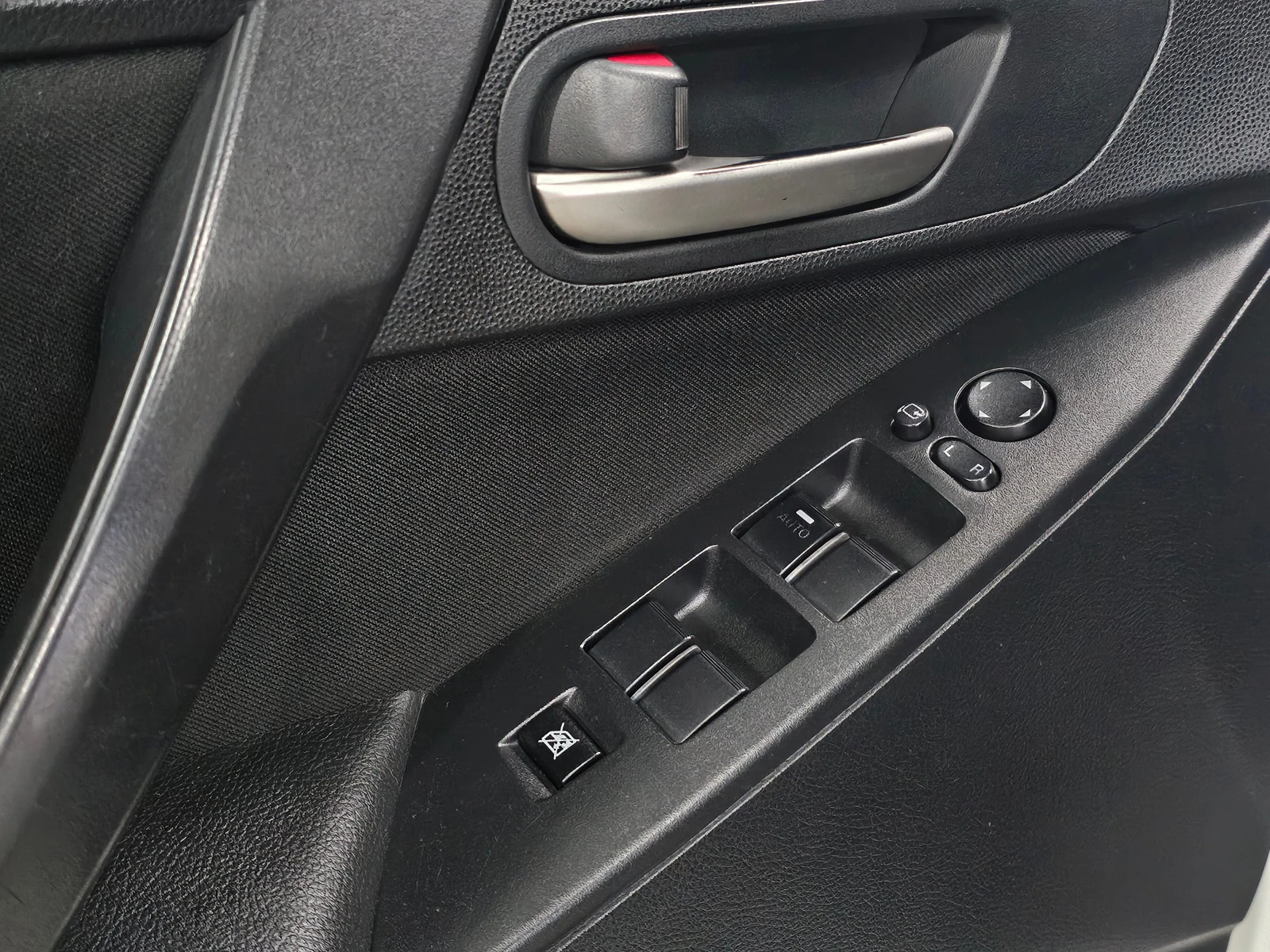 Mazda 3, 2012г, передний привод, автомат