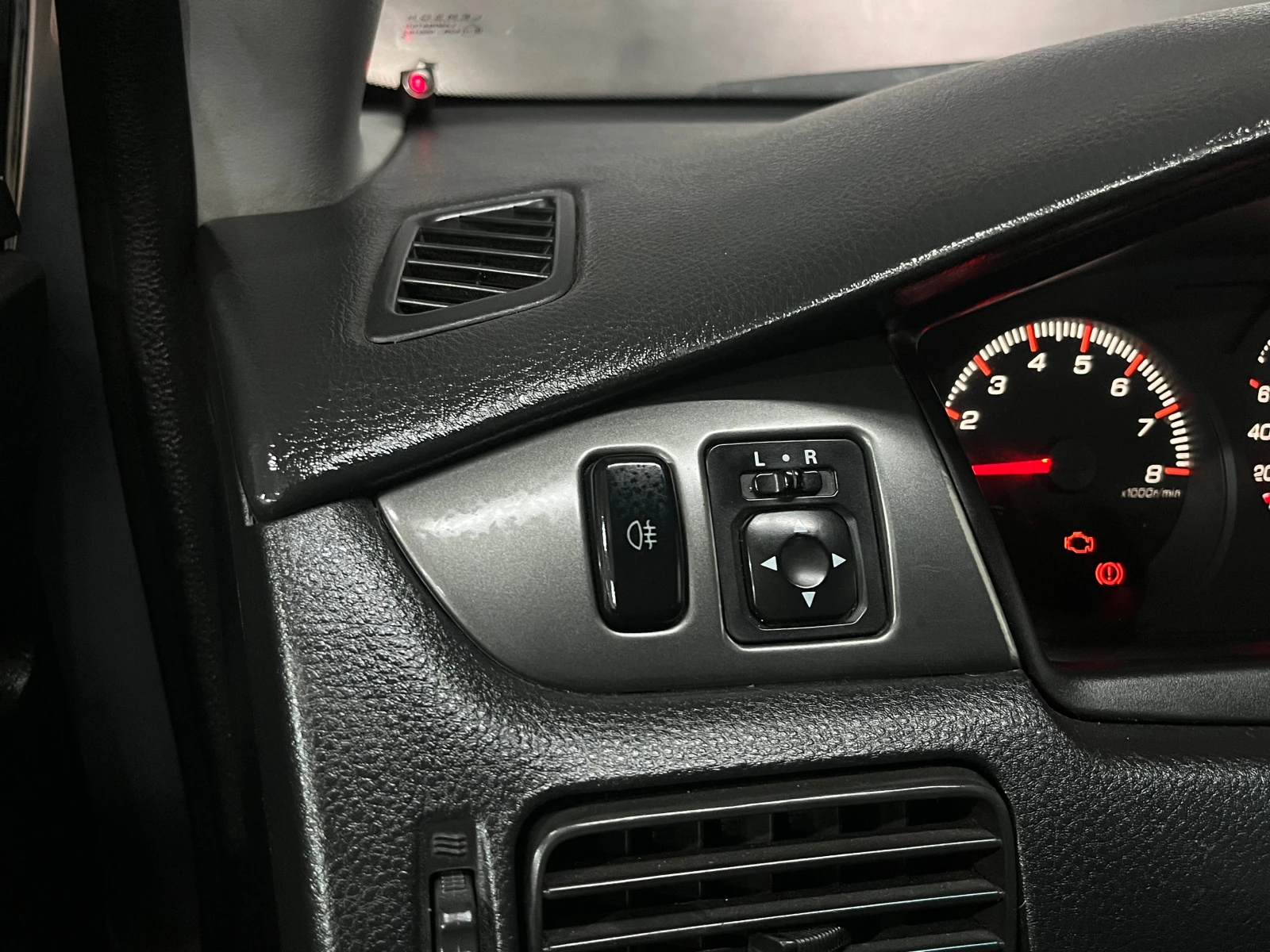 Mitsubishi Lancer, 2006г, передний привод, механика