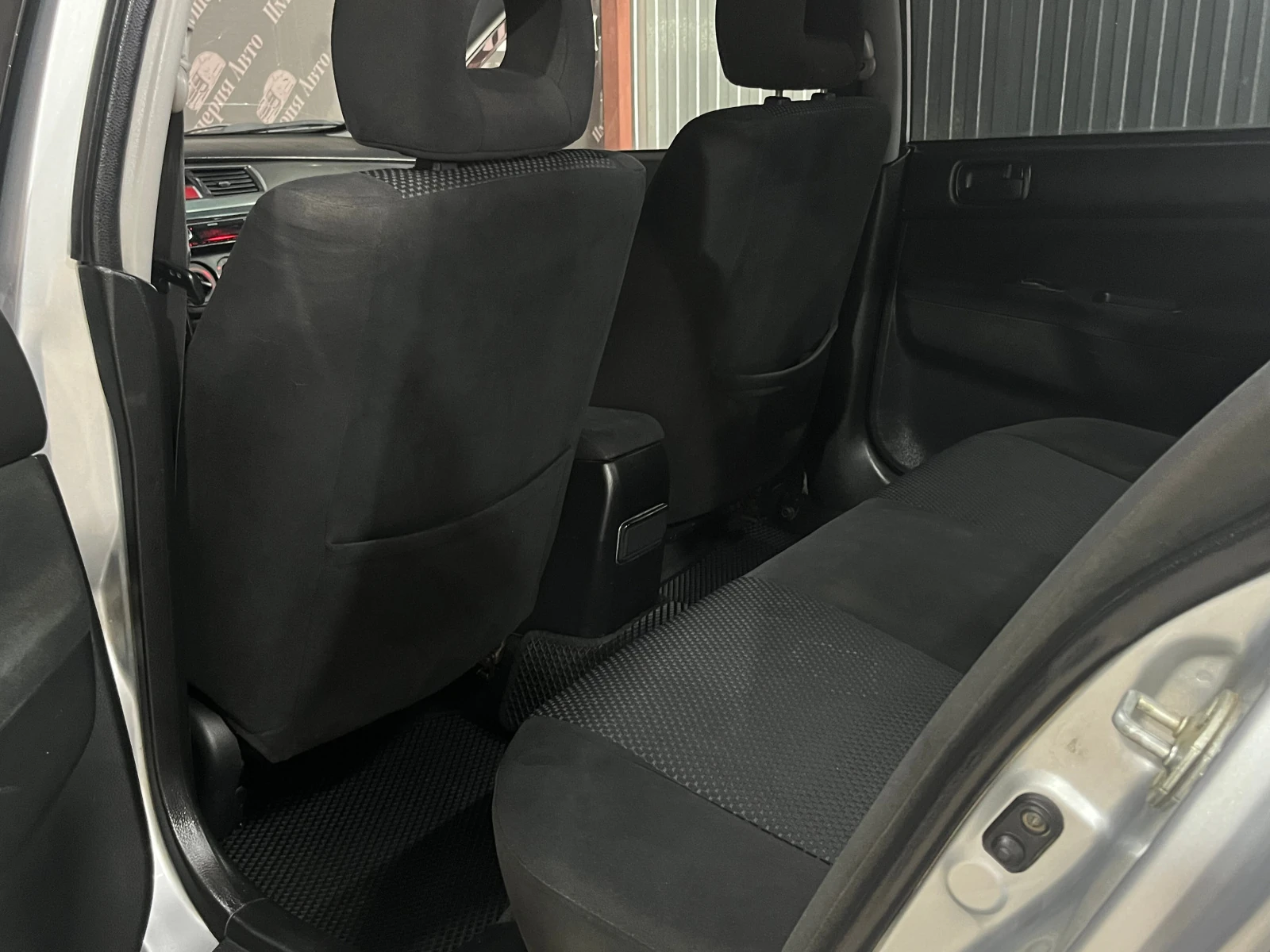 Mitsubishi Lancer, 2006г, передний привод, механика
