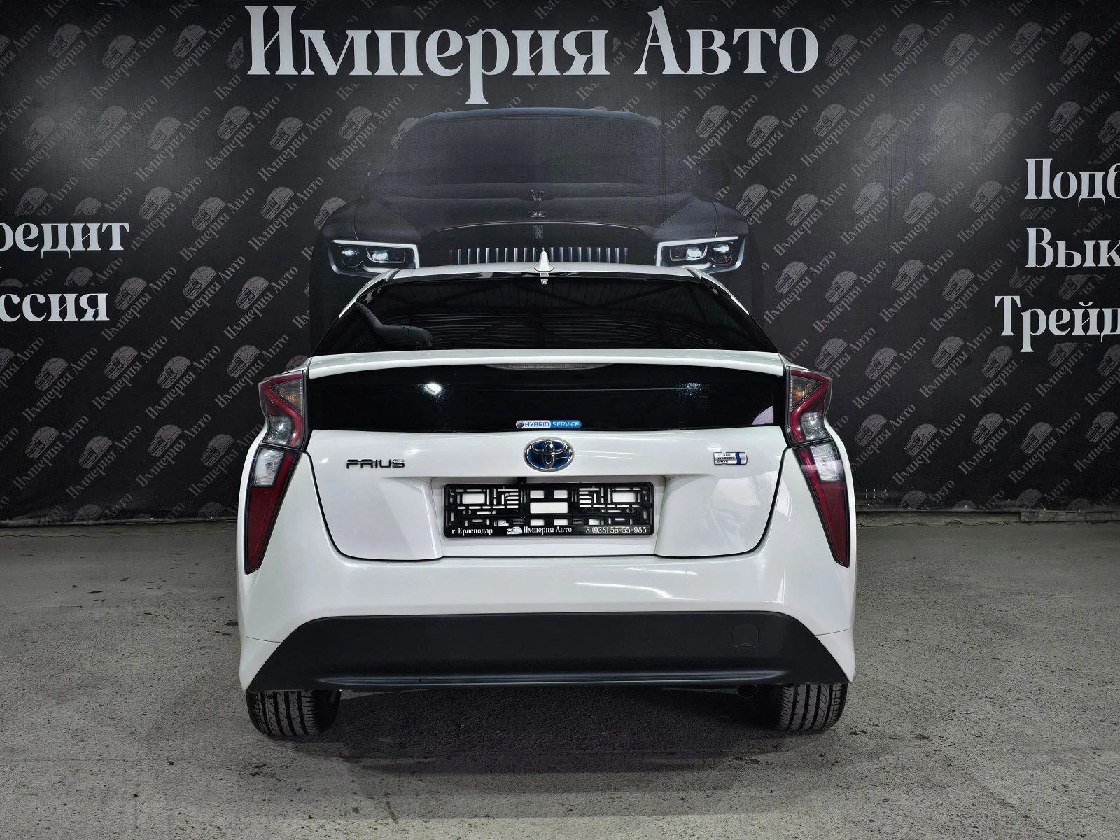 Toyota Prius, 2016г, передний привод, автомат