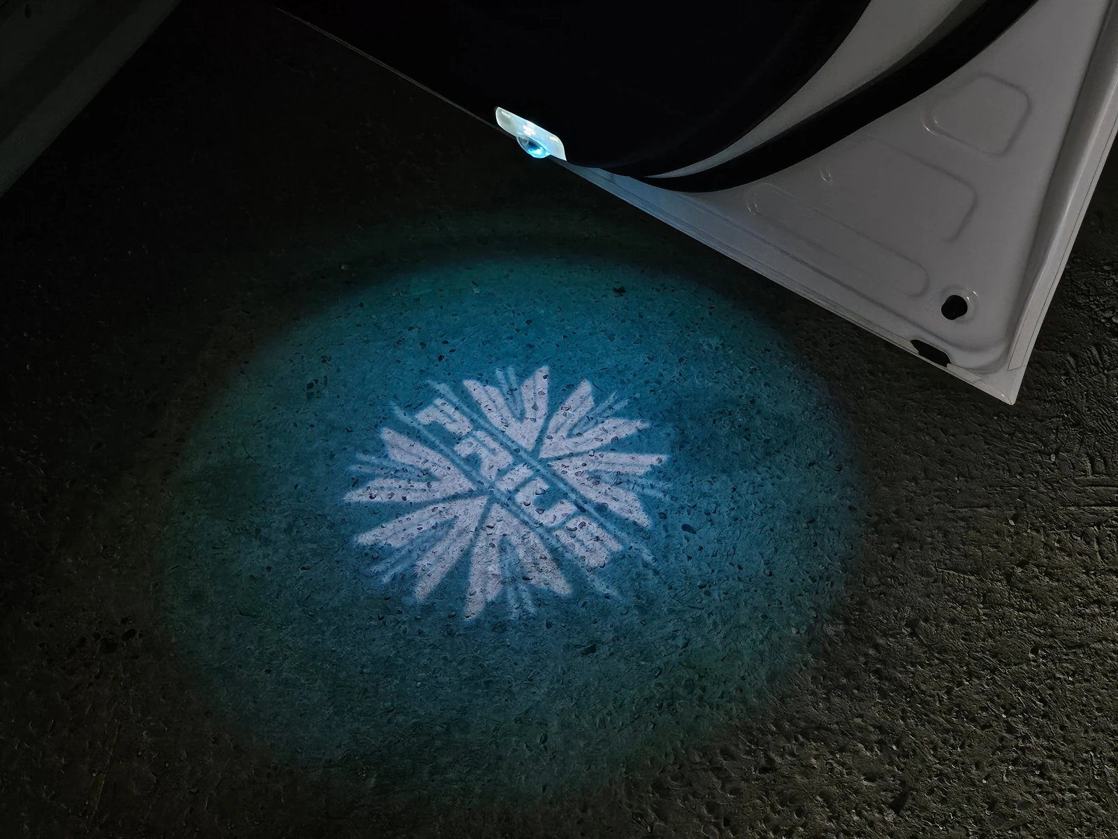 Toyota Prius, 2016г, передний привод, автомат