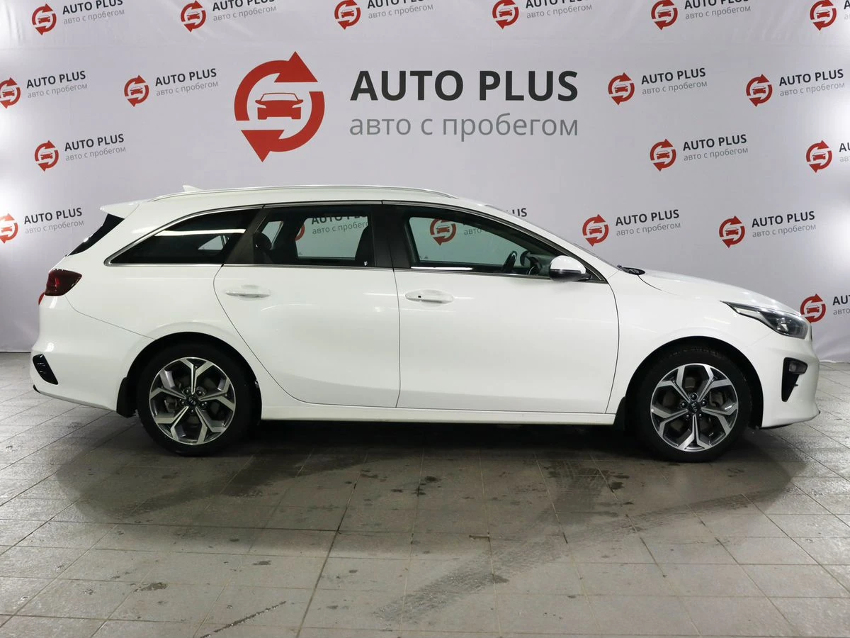 Kia Ceed, 2021г, передний привод, робот