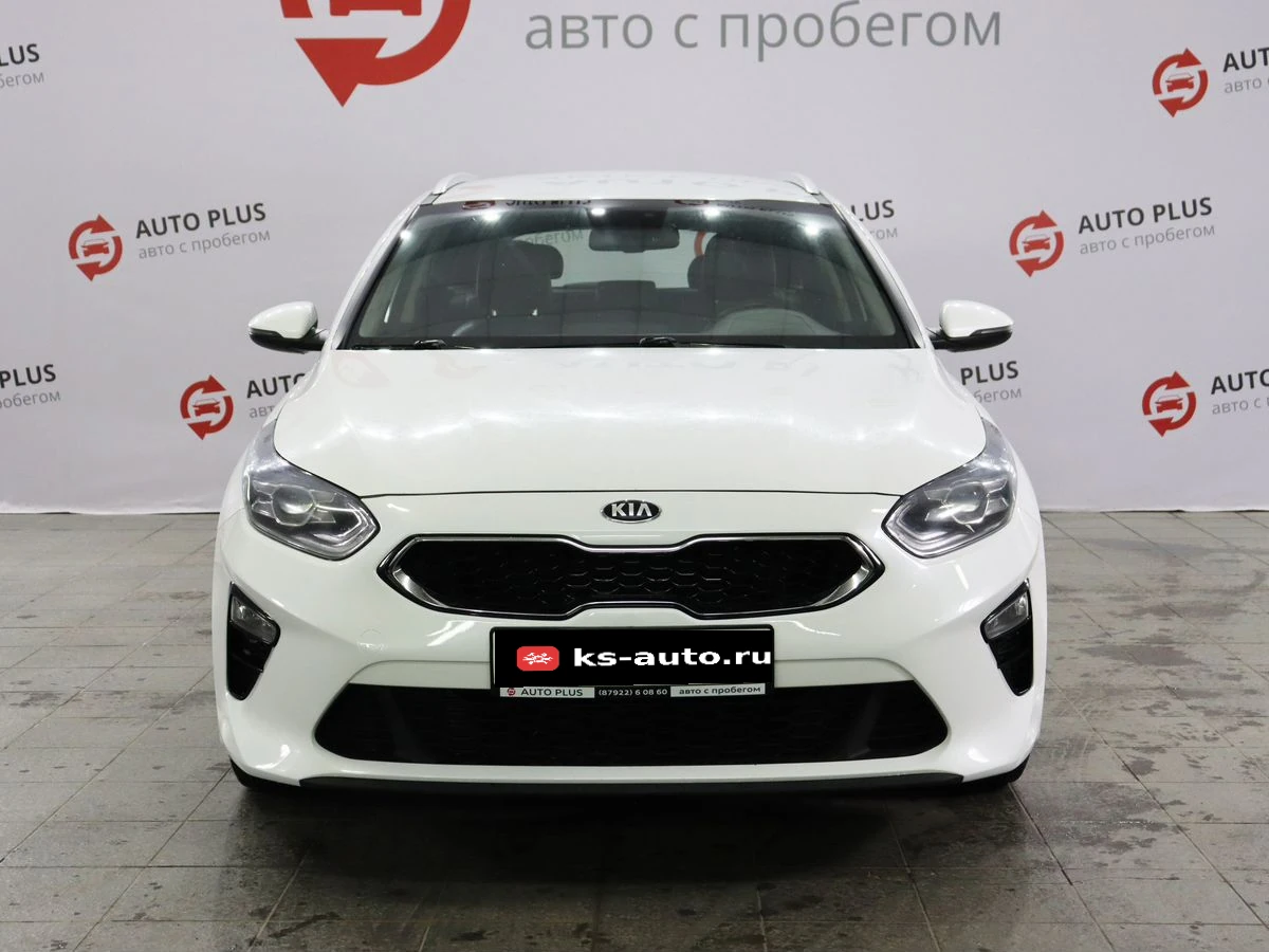 Kia Ceed, 2021г, передний привод, робот