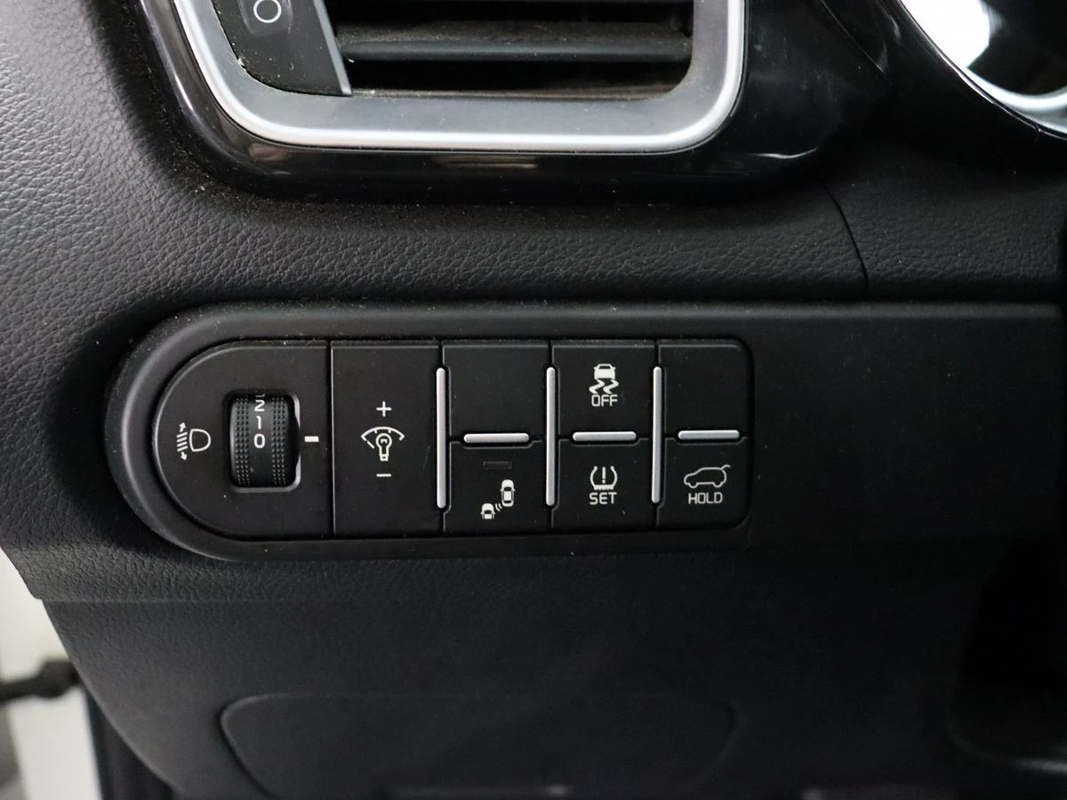 Kia Ceed, 2021г, передний привод, робот