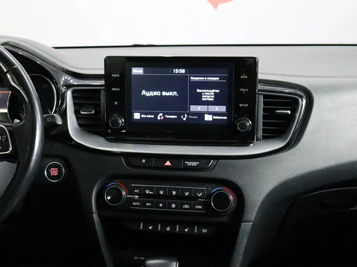 Kia Ceed, 2021г, передний привод, робот