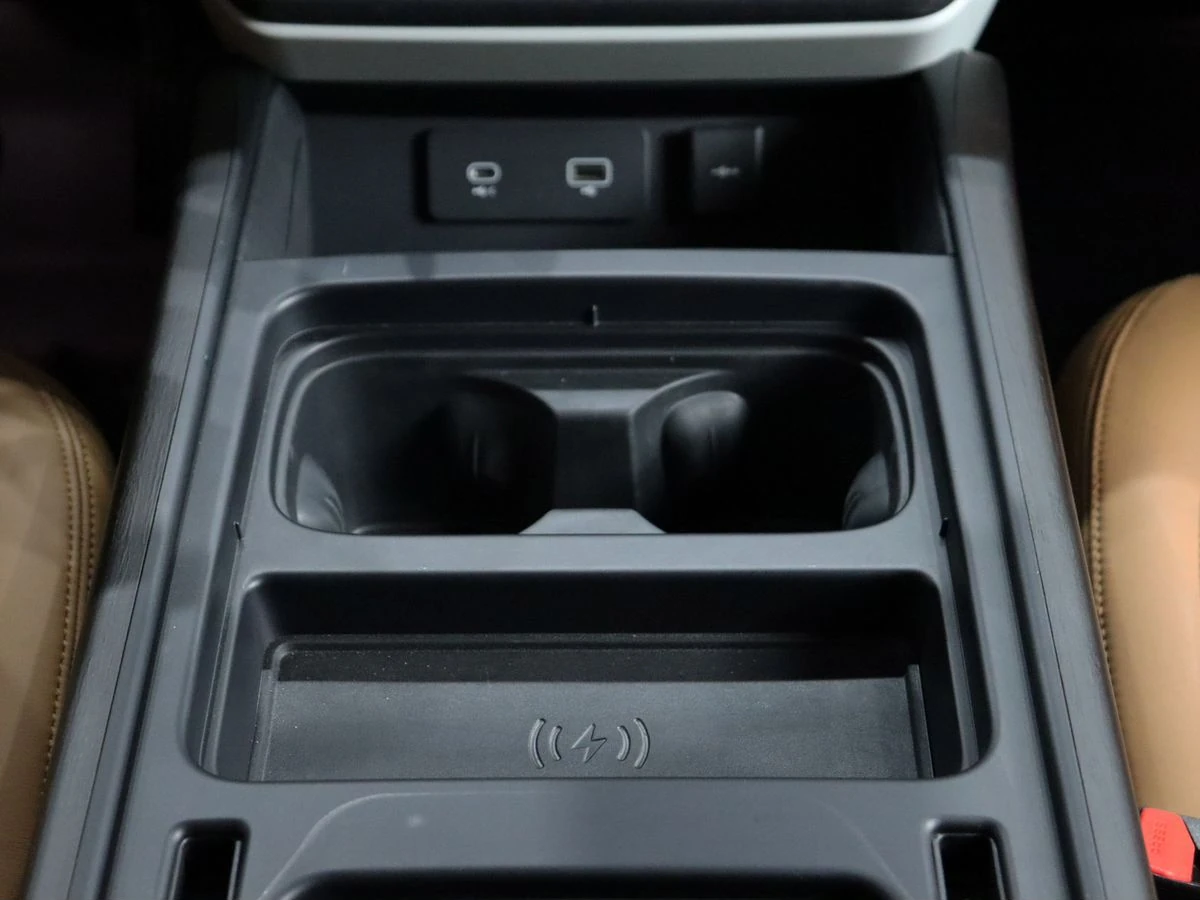 Land Rover Defender, 2022г, полный привод, автомат