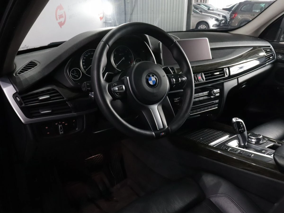 BMW X5, 2016г, полный привод, автомат