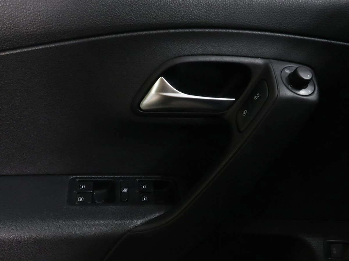 Volkswagen Polo, 2019г, передний привод, автомат