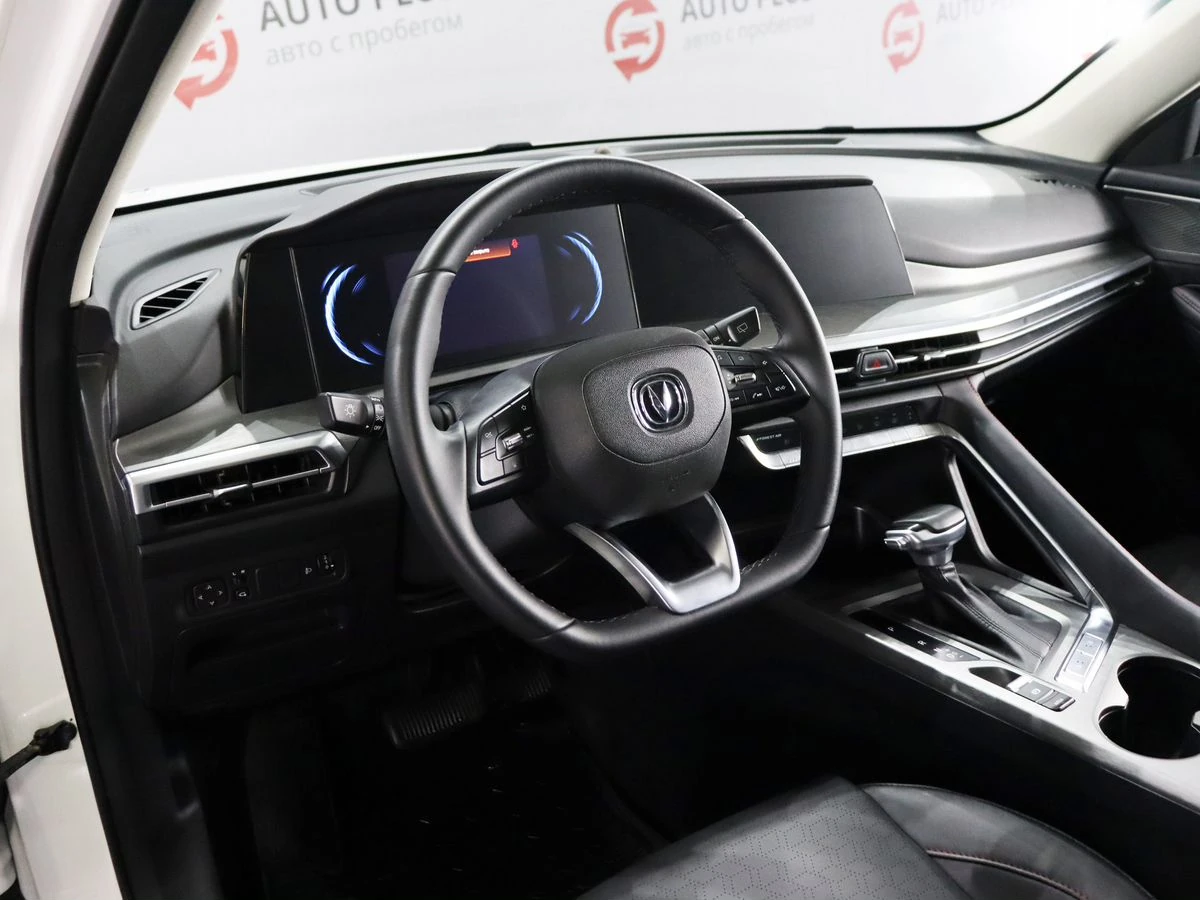 Changan , 2023г., передний привод, робот