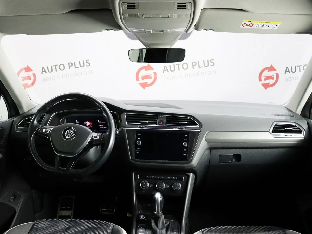 Volkswagen Tiguan, 2019г, полный привод, робот