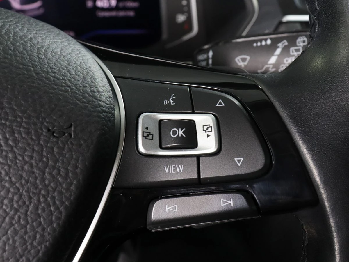Volkswagen Tiguan, 2019г, полный привод, робот