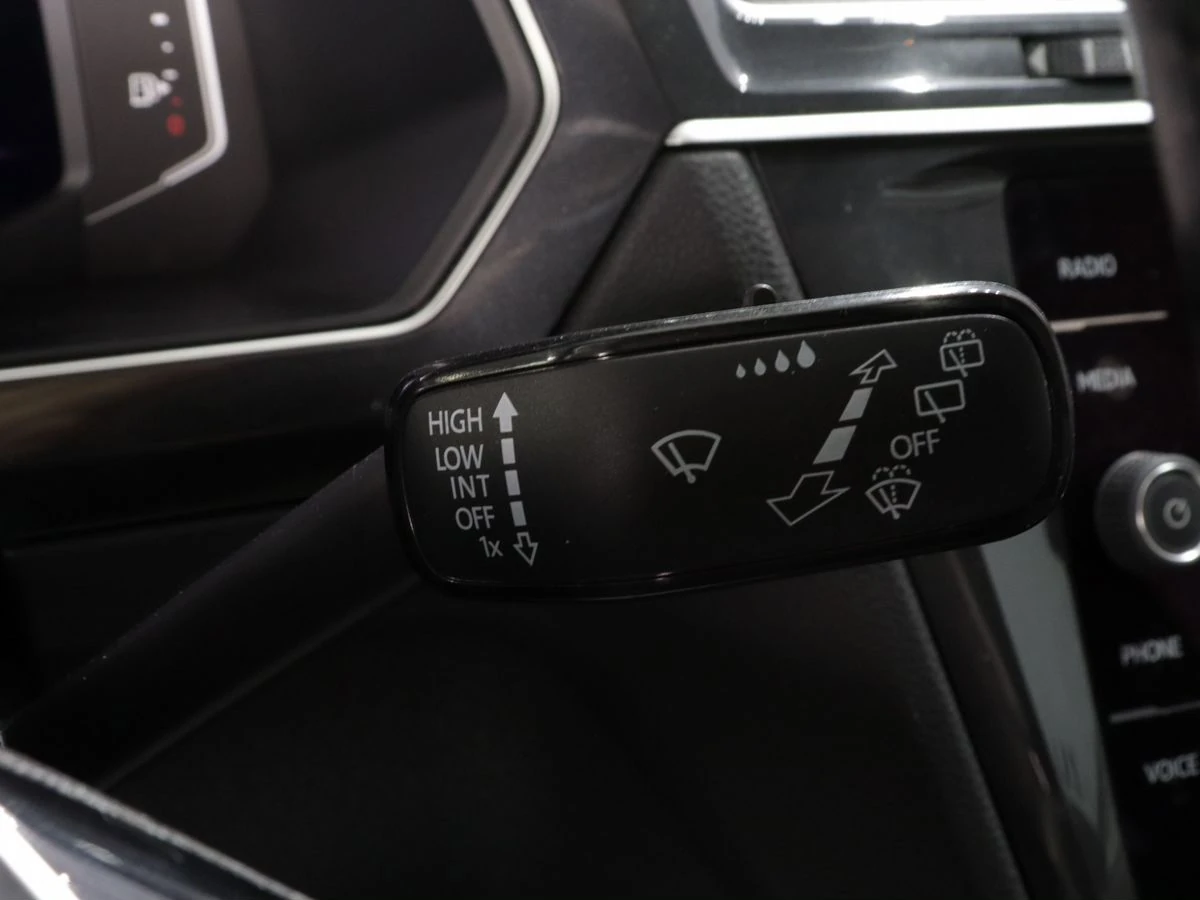 Volkswagen Tiguan, 2019г, полный привод, робот