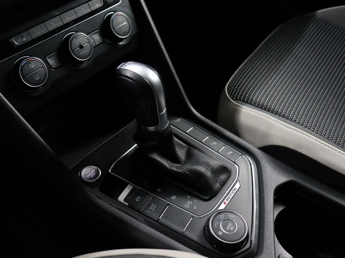 Volkswagen Tiguan, 2019г, полный привод, робот