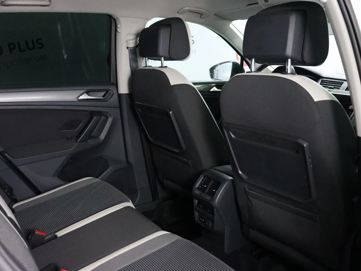 Volkswagen Tiguan, 2019г, полный привод, робот