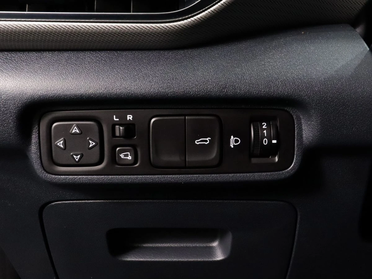 Changan UNI-T, 2024г, передний привод, робот