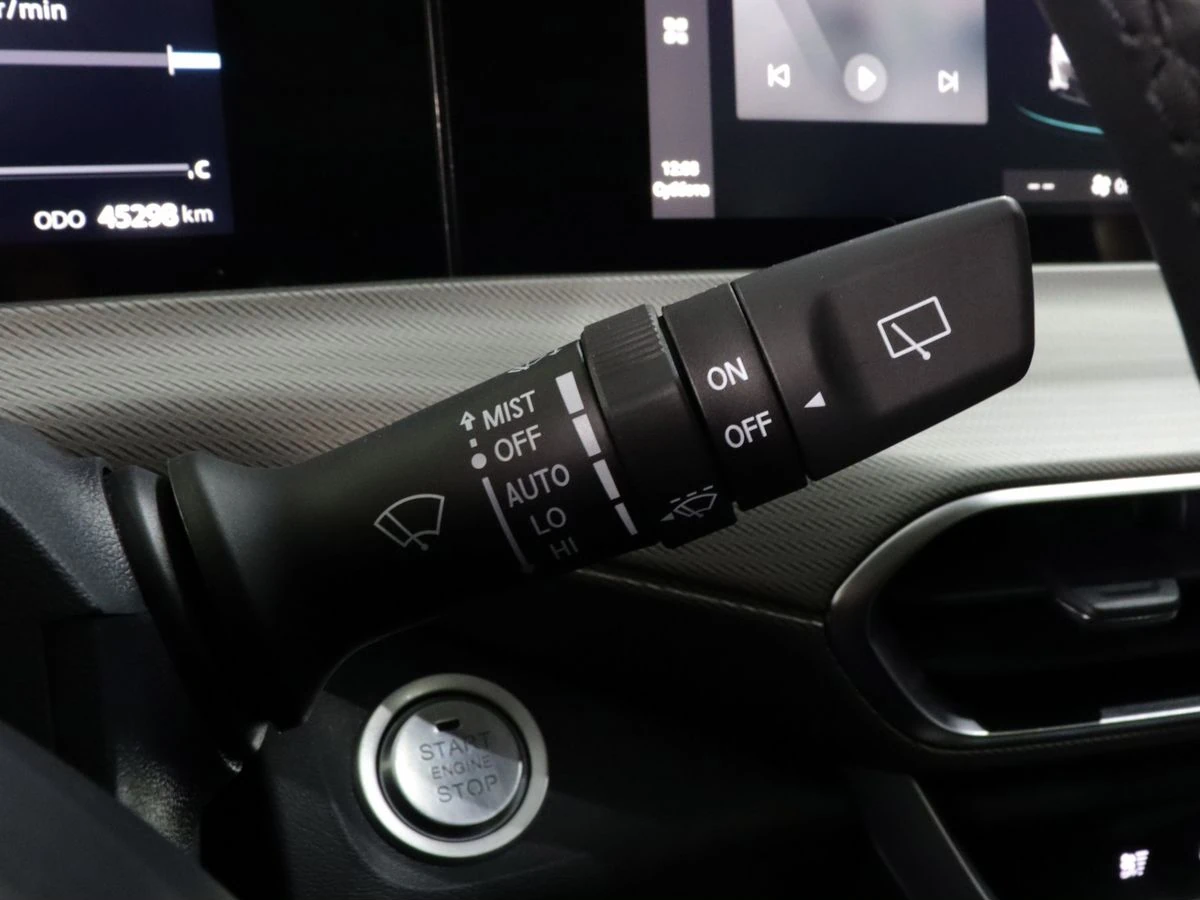 Changan UNI-T, 2024г, передний привод, робот