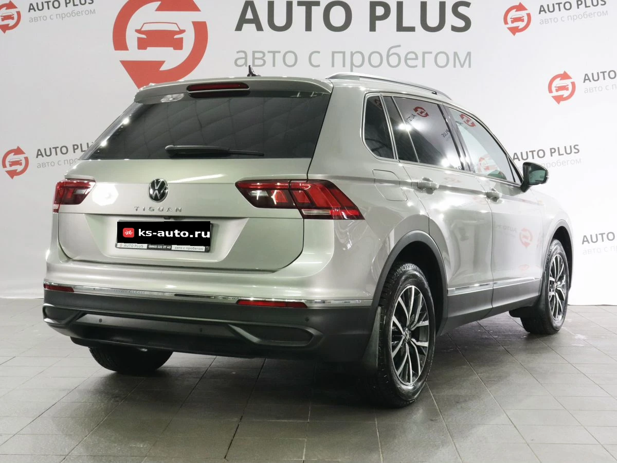 Volkswagen Tiguan, 2021г, передний привод, робот