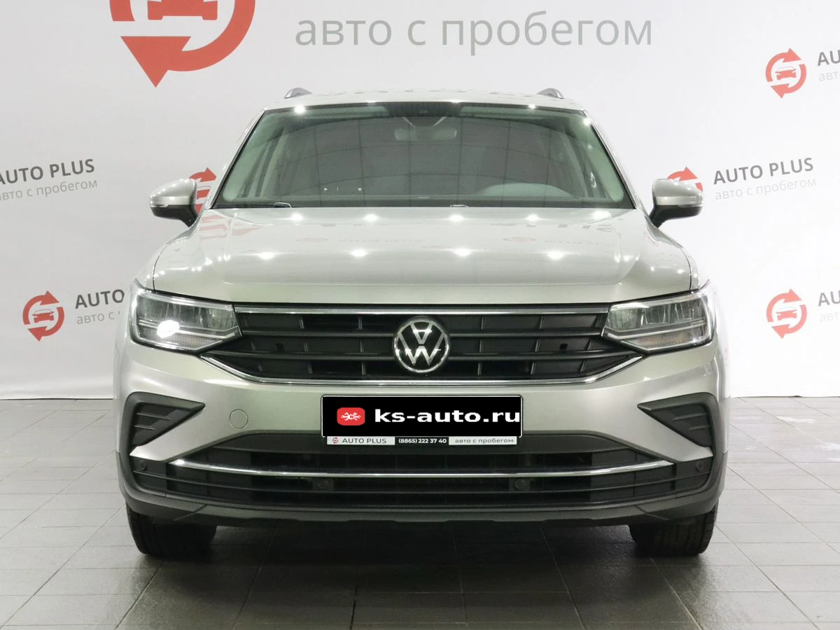 Volkswagen Tiguan, 2021г, передний привод, робот