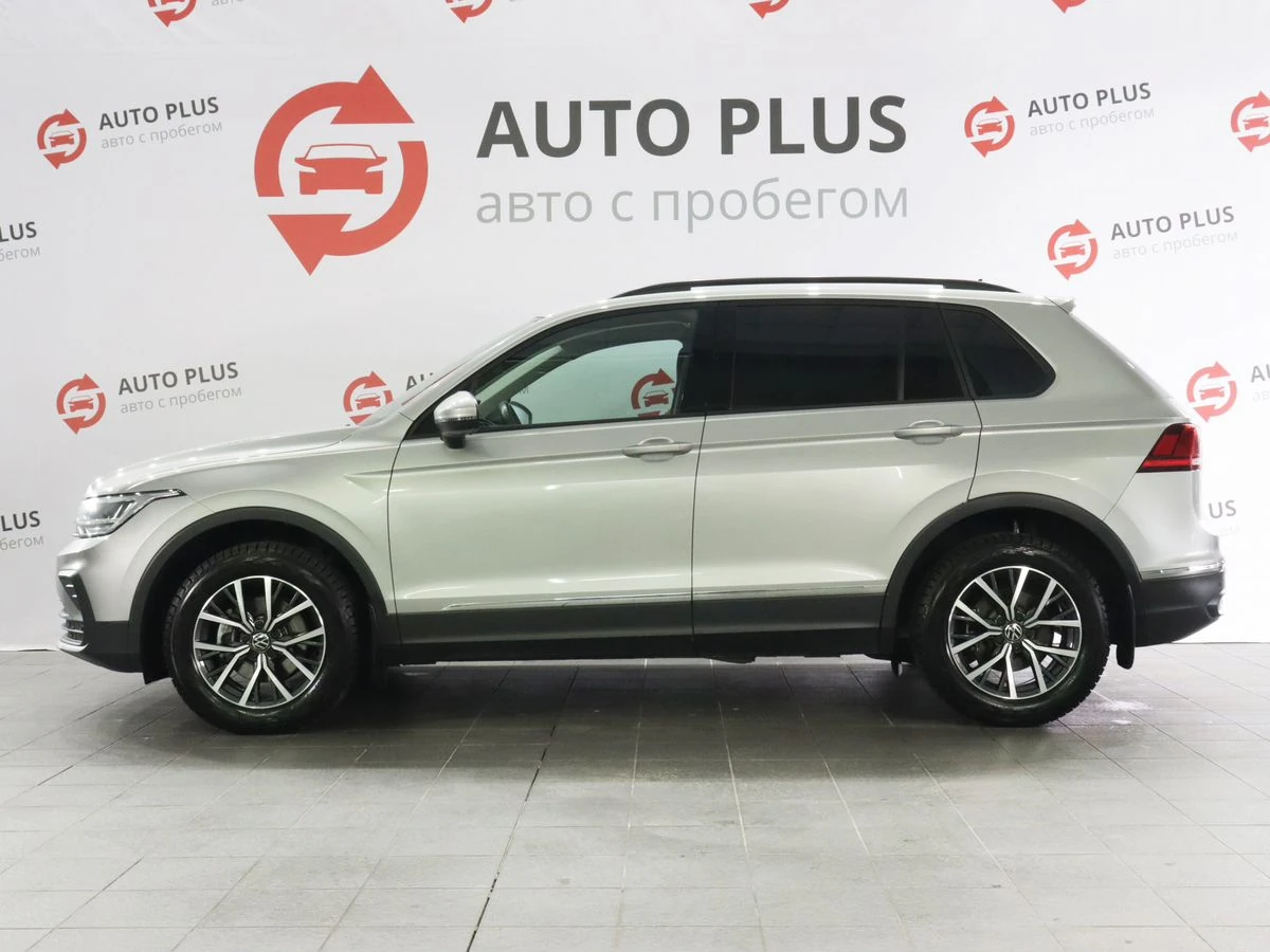 Volkswagen Tiguan, 2021г, передний привод, робот