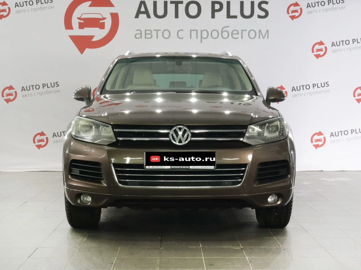 Volkswagen Touareg, 2011г, полный привод, автомат