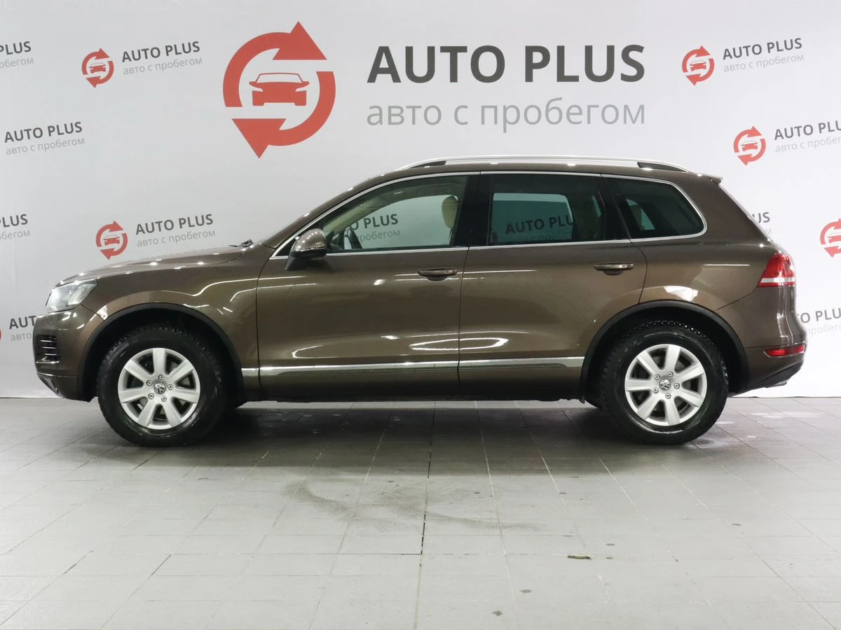 Volkswagen Touareg, 2011г, полный привод, автомат