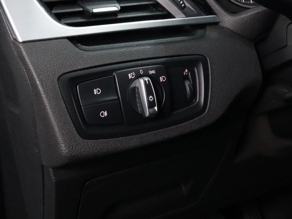 BMW X1, 2016г, передний привод, автомат