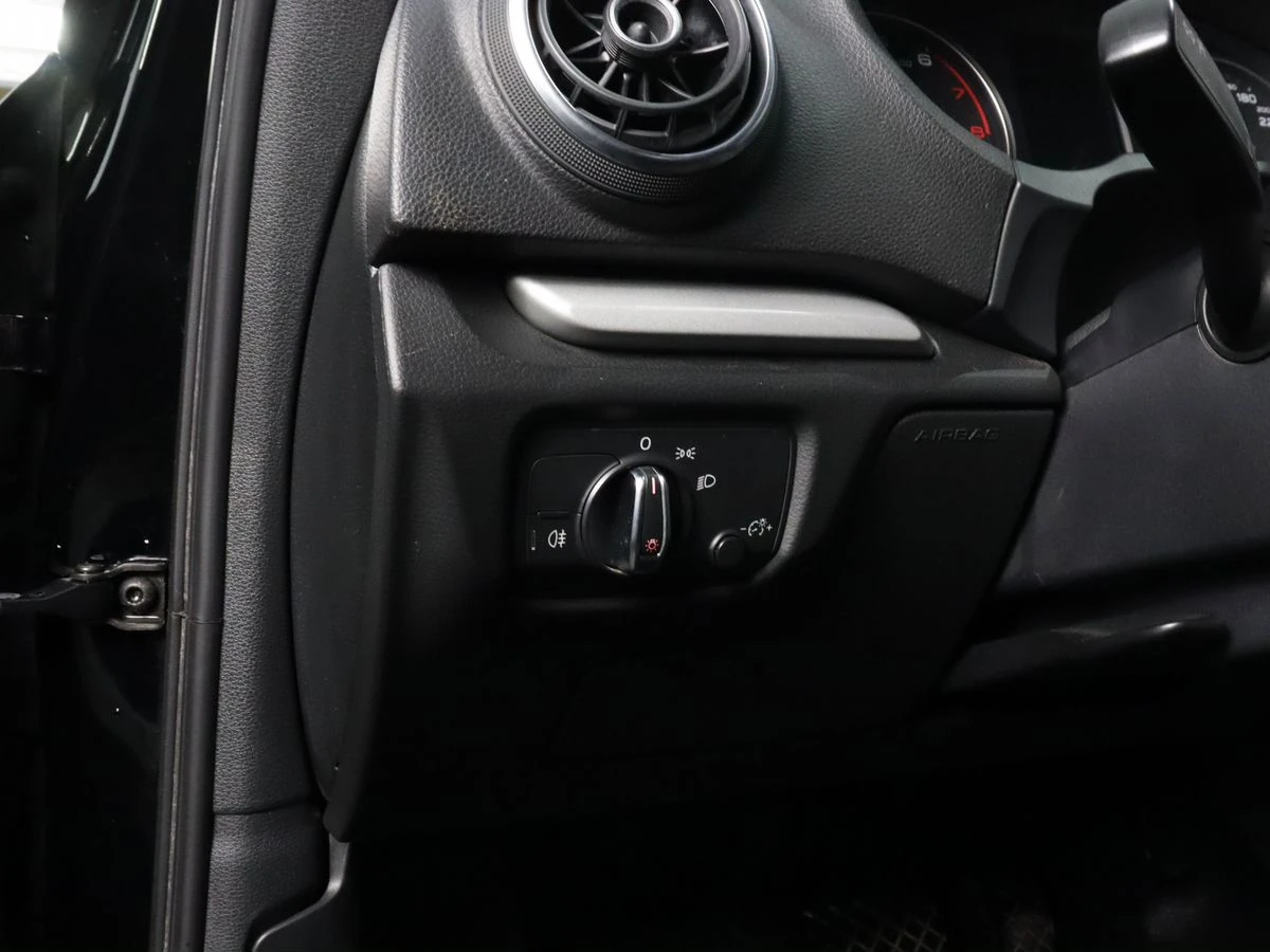 Audi A3, 2014г, передний привод, робот